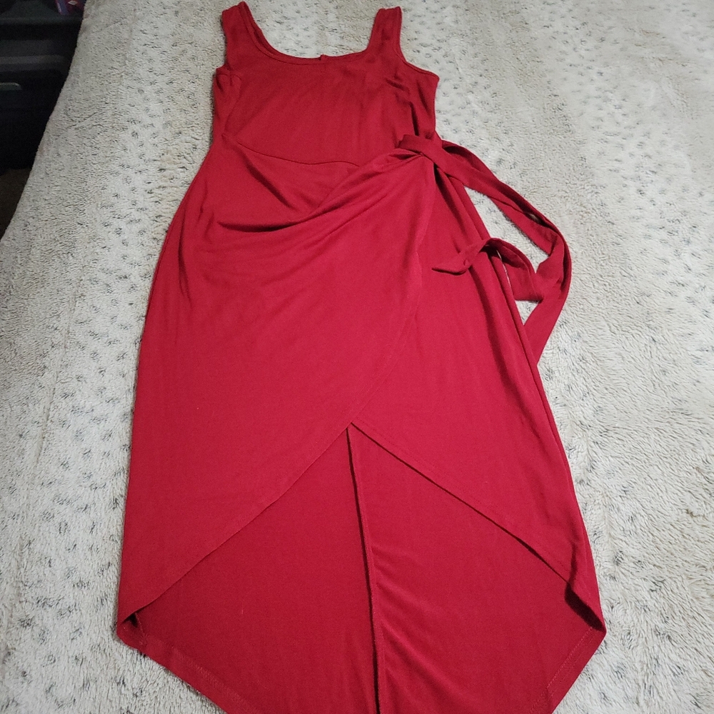 Chic Red Sleeveless Dress